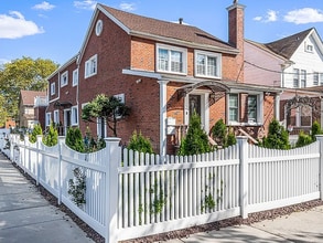 Building Photo - 116-01-116221 221st St