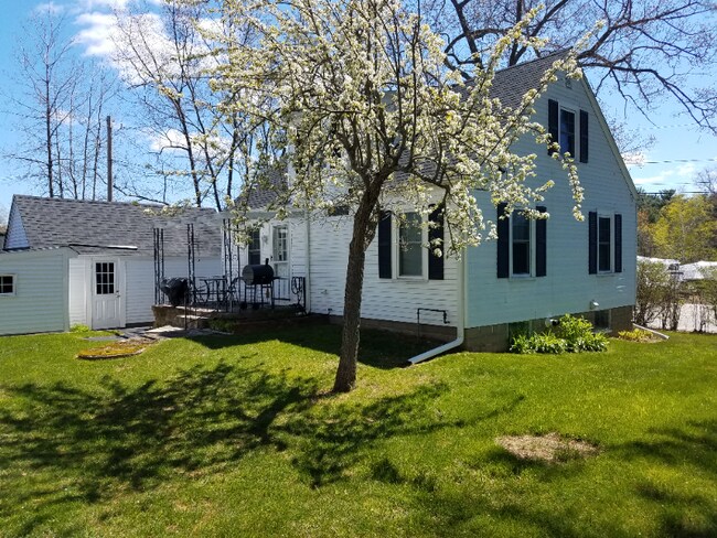 Building Photo - 47 US-1 BYP