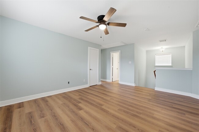 Building Photo - 1613 Palcio Real Dr