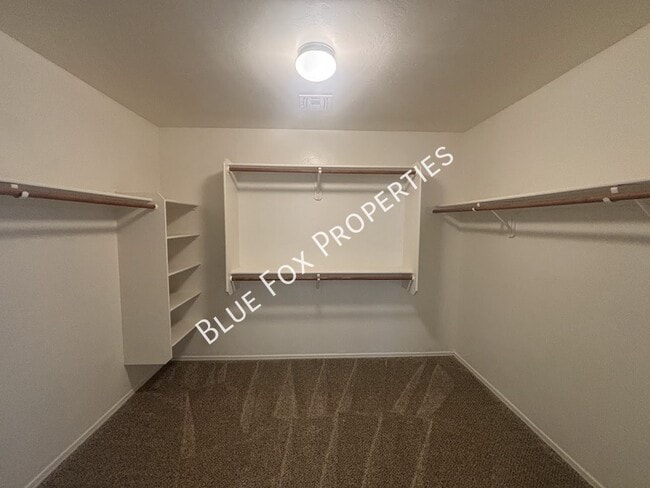 Building Photo - 167 W Calle Patio Lindo