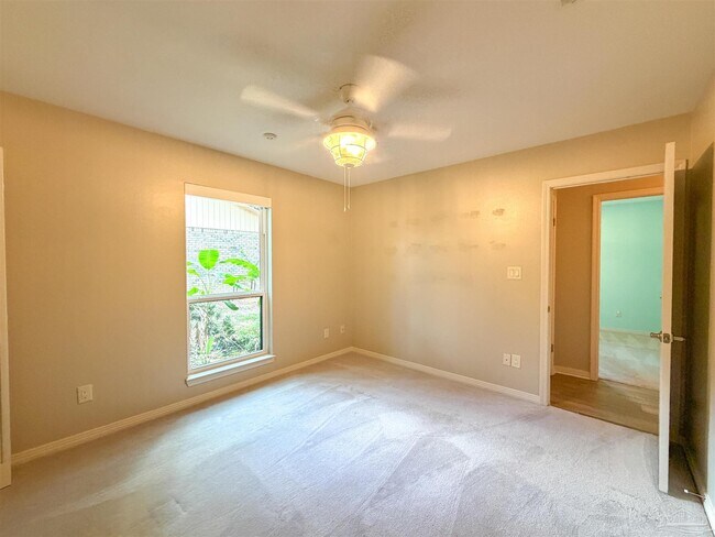 Building Photo - 7707 Beechwood Dr