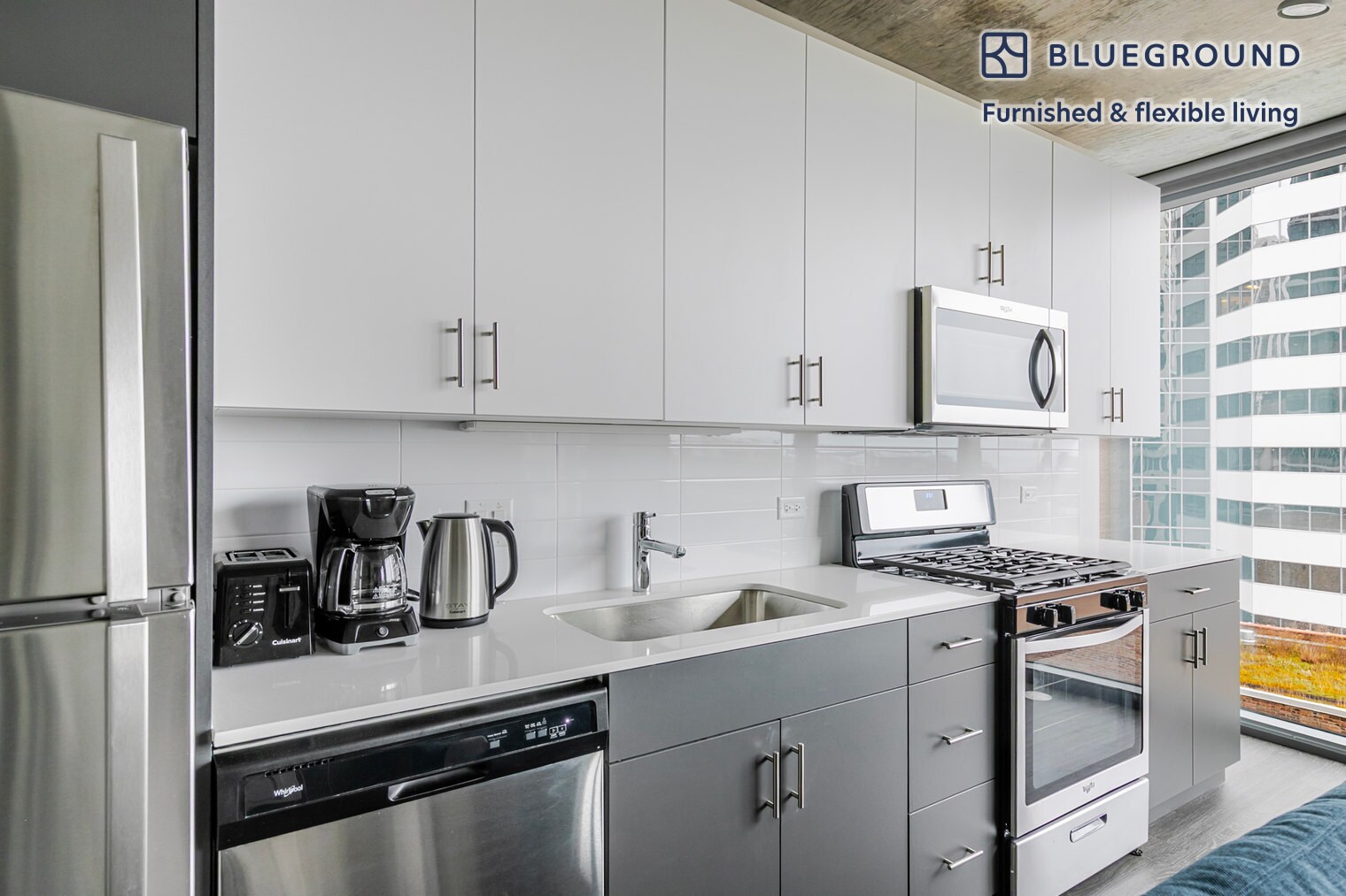 Building Photo - 60 E Randolph St