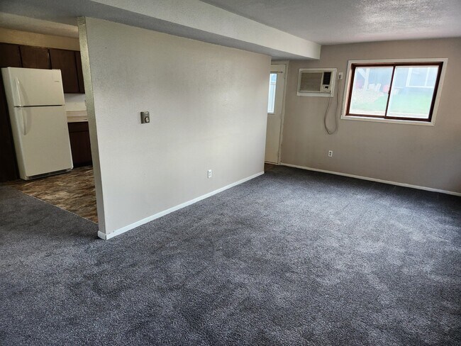 Building Photo - 1022 Higby Dr