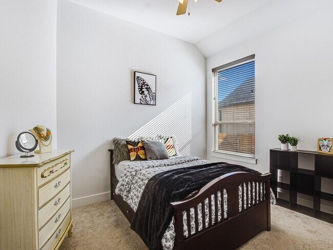 Building Photo - 8409 Prairie Rye Dr