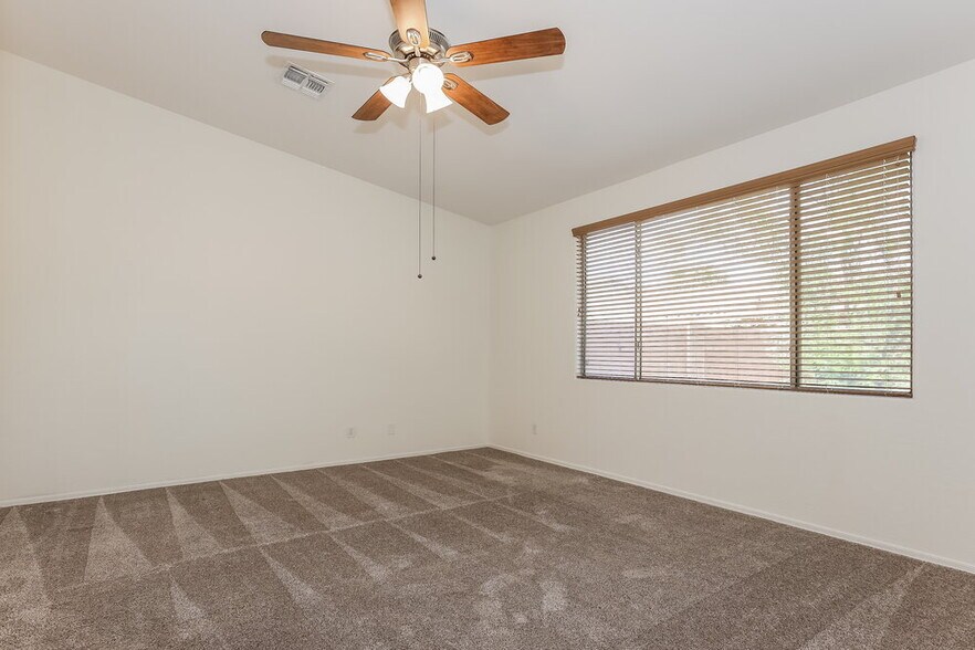 Building Photo - 7406 W Superior Ave