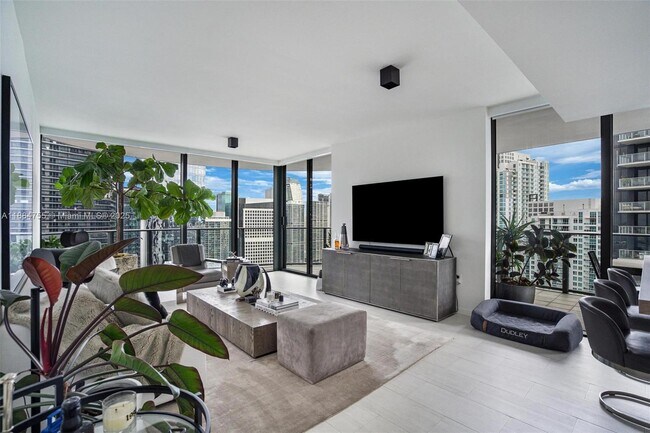 Primary Photo - 1000 Brickell Plaza
