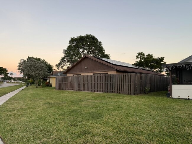 Building Photo - 1389 Pines Ln