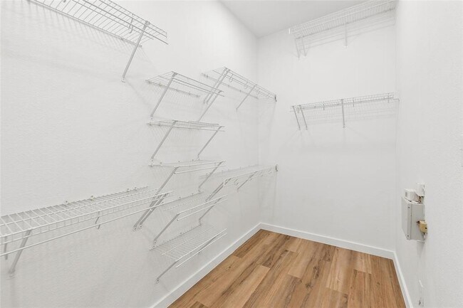 Building Photo - 1506 Cosmos Way