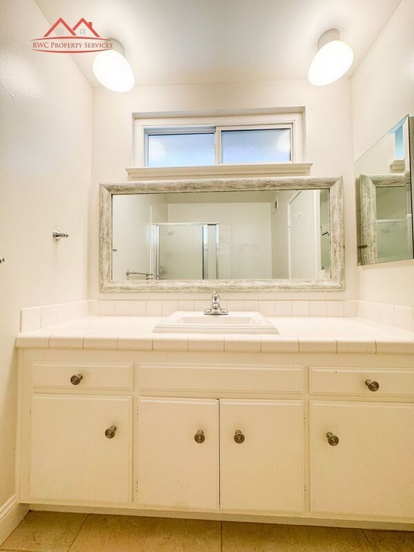 Building Photo - 1535 Albatross Dr