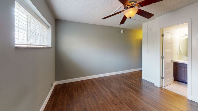 Building Photo - Live in the Heart of Fort Sanders | 1BR Co...