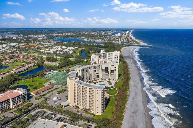 Building Photo - 100 Ocean Trail Way