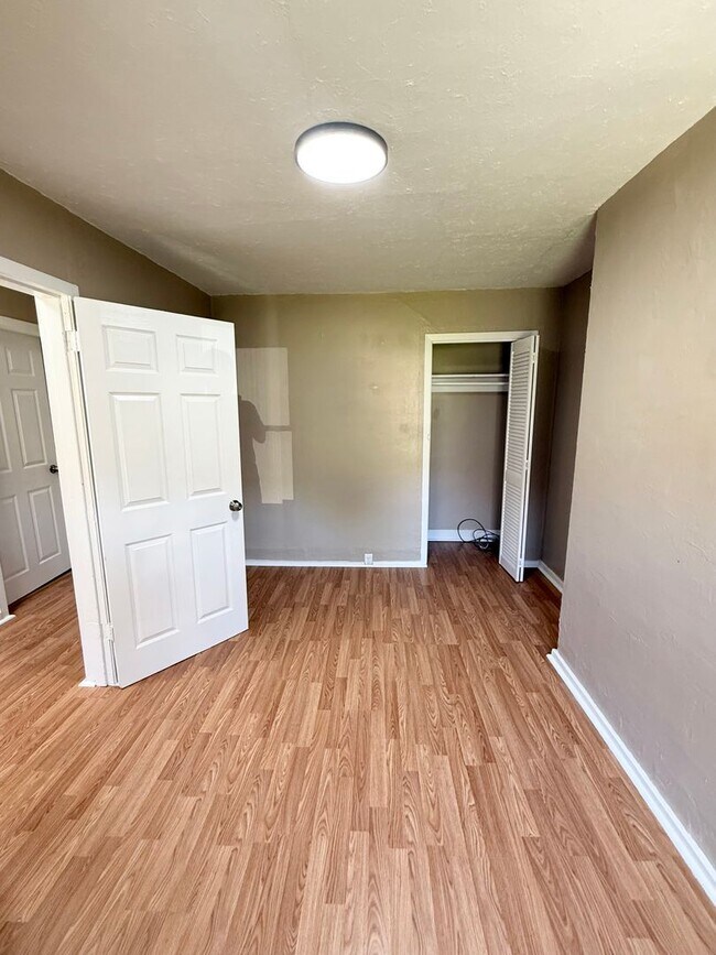 Building Photo - 3 Bed, 1.5 Bath in Overbrook/ Brookline for rent- Huge yard and great layout!