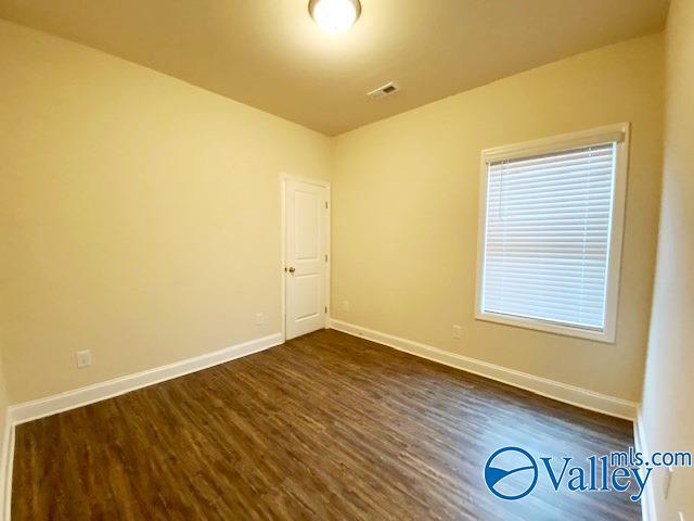 Building Photo - 110 Pointe Haven Ct
