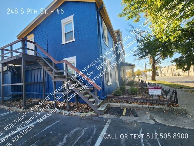 Building Photo - 2 Bedroom with All Utilities included Clos...