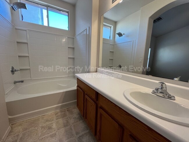 Building Photo - 13444 W Rhine Ln