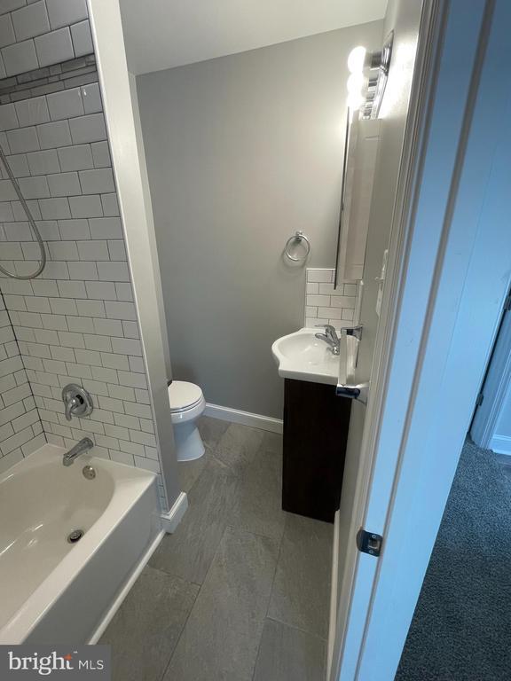 Building Photo - 7701 Park Ave