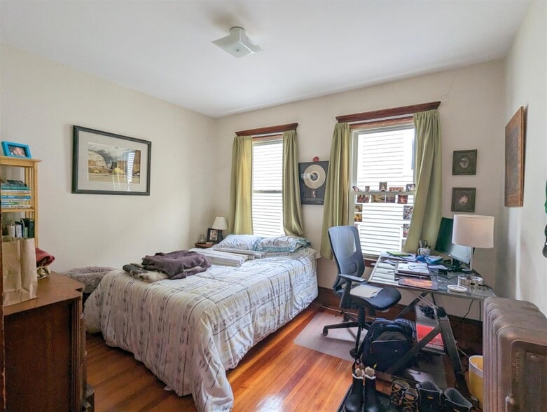 Building Photo - 95 Lowell St