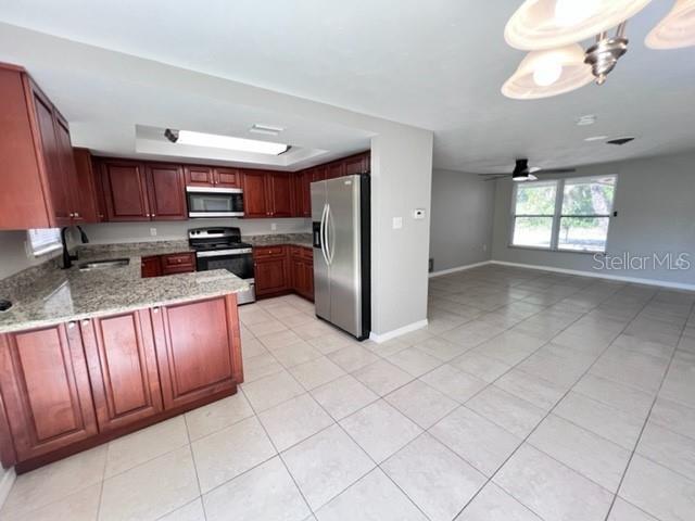 Building Photo - 424 Vannell St