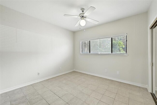 Building Photo - 2605 Enfield Rd