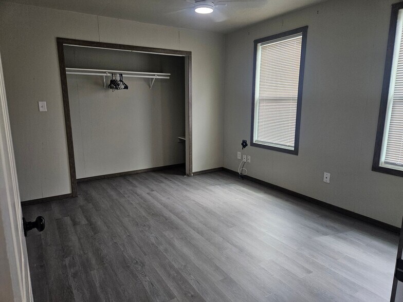 Building Photo - 13597 County Rd 35