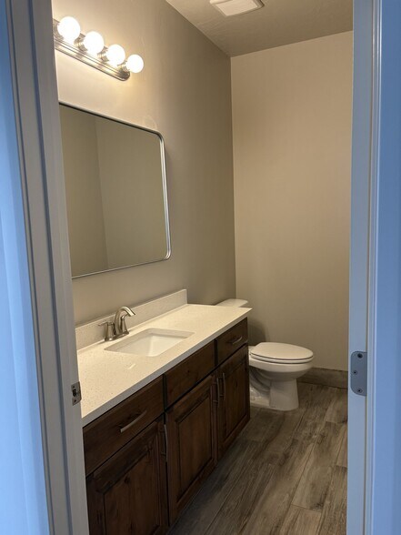 Building Photo - 3519 175 N St