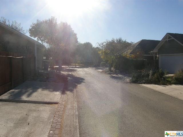 Building Photo - 2222 Gruene Lake Dr