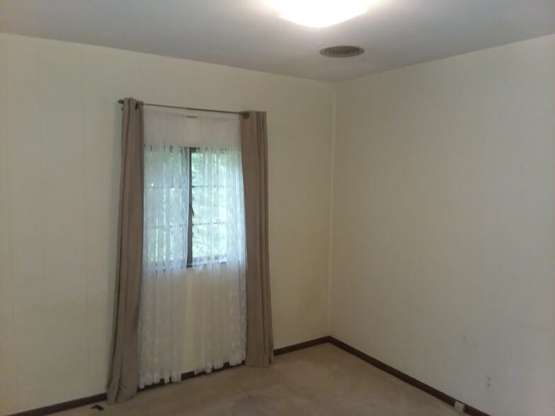 Bedroom 1 - 200 Warrington Ave
