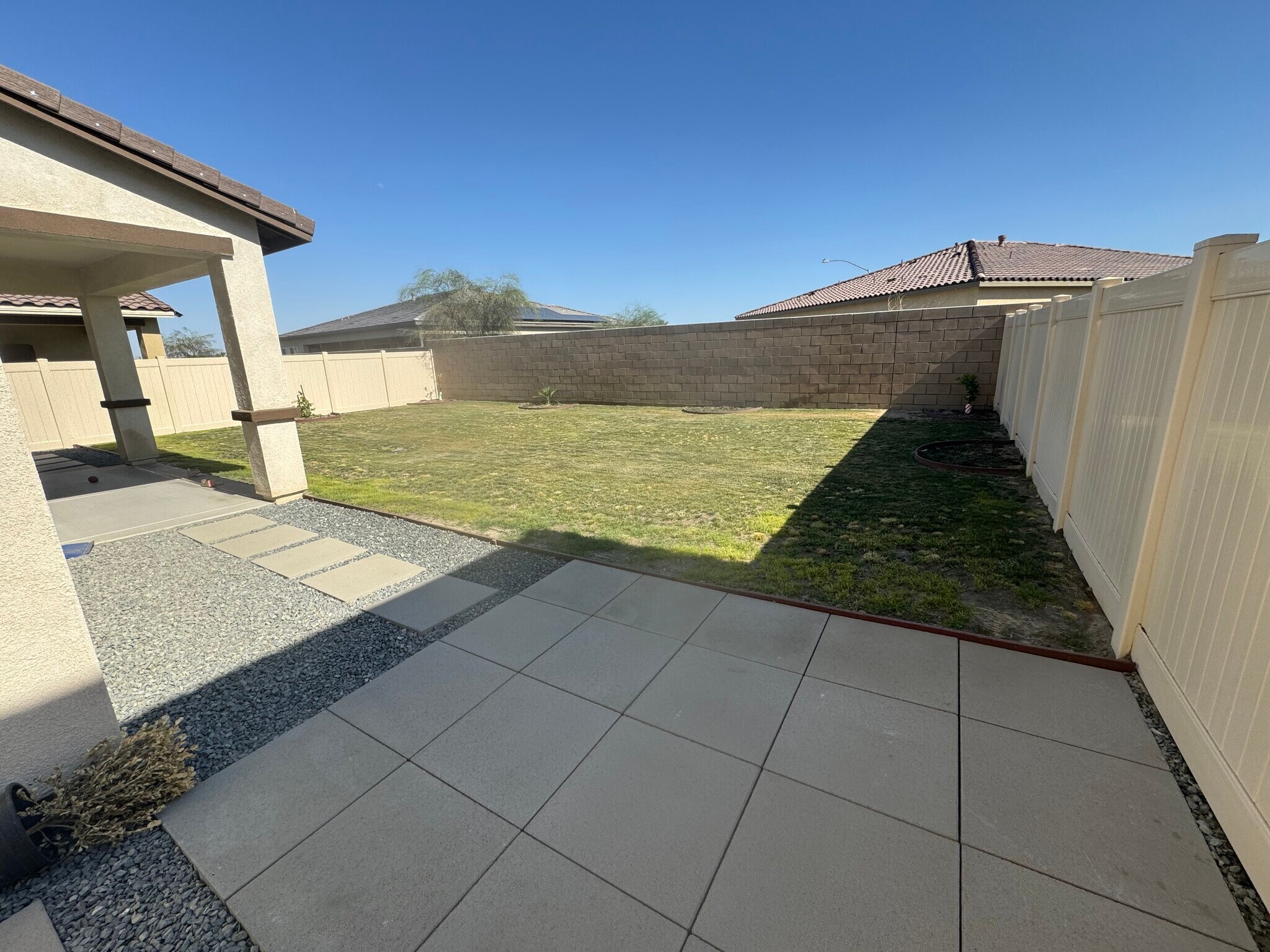 Building Photo - 80425 Enclave Ct