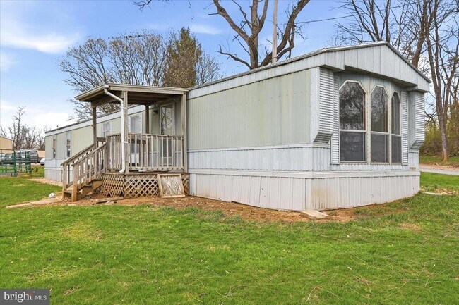 Building Photo - 1873 Clay Hill Rd