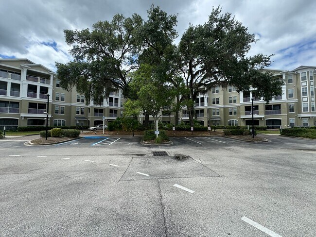 Building Photo - Bright & Comfortable 1-Bedroom Apartment in Gated Community