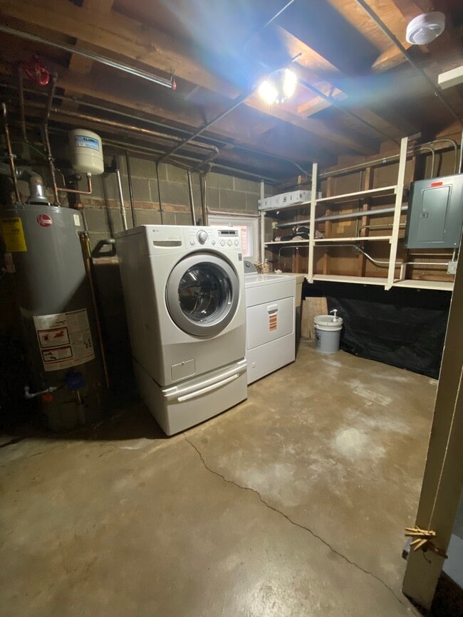 Building Photo - 4517 Cracow Ave