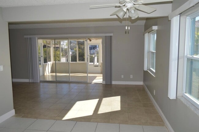 Building Photo - 6525 Manila Palm Way