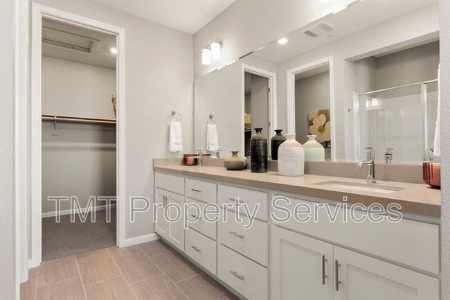 Building Photo - 4439 Rhone Walk