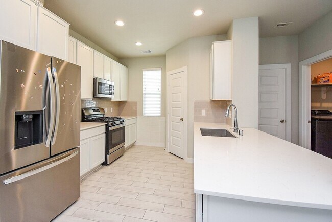 Building Photo - 2222 Emerald Diamond Ct