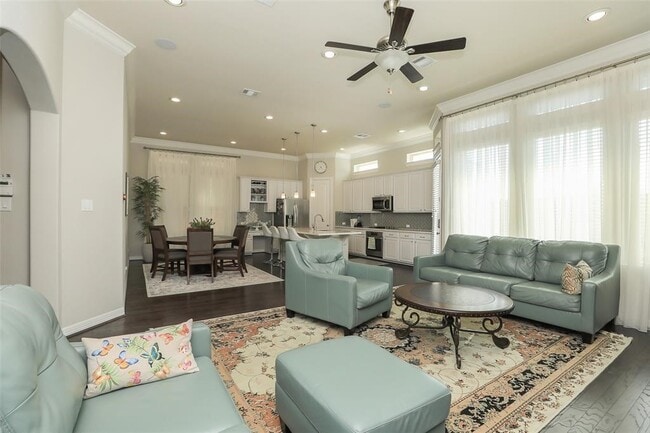 Building Photo - 13426 Stoneleigh Terrace Dr