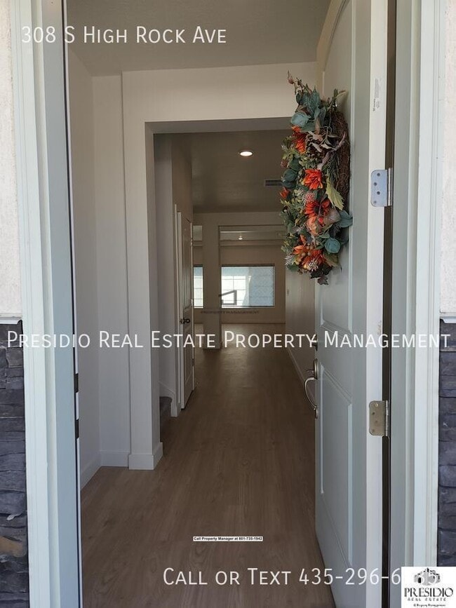 Building Photo - 308 S High Rock Ave