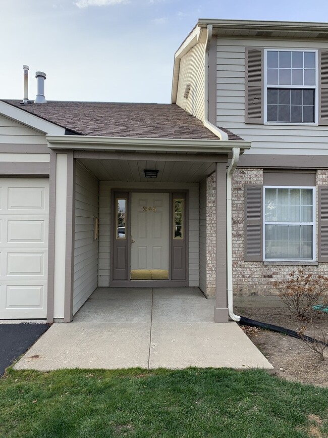 Primary Photo - 245 Crestview Dr