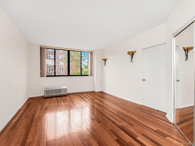 Building Photo - 50 E Hartsdale Ave