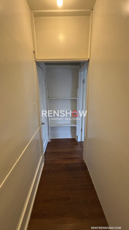 Building Photo - 1980 Snowden Ave