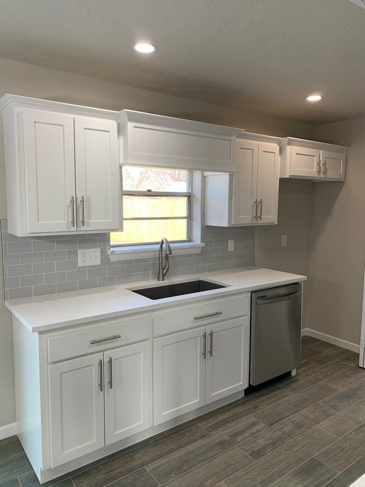 Building Photo - 217 E 30th St