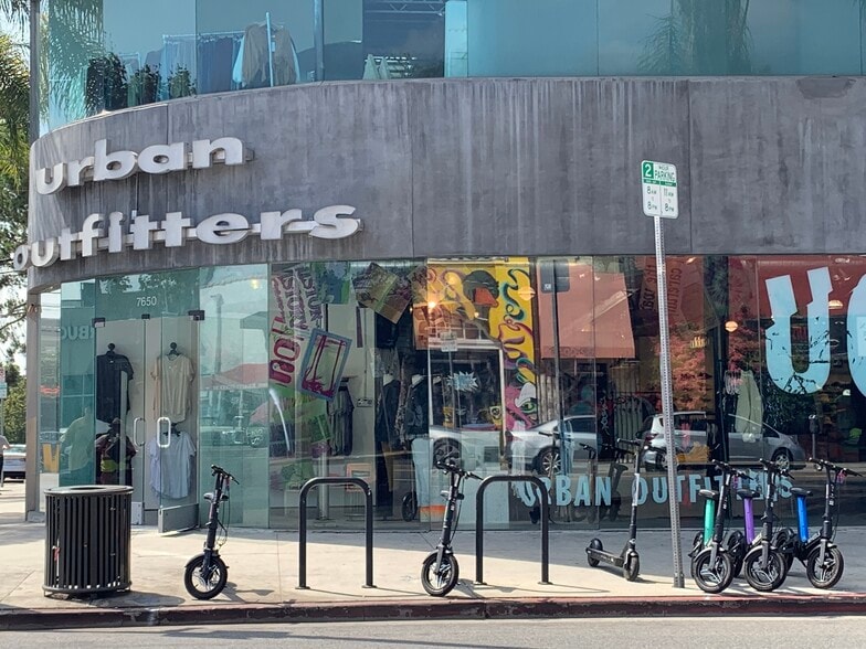 Building Photo - 539 N Spaulding Ave