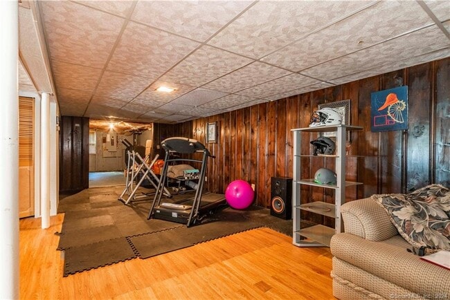 Building Photo - 70 Ivy Rd