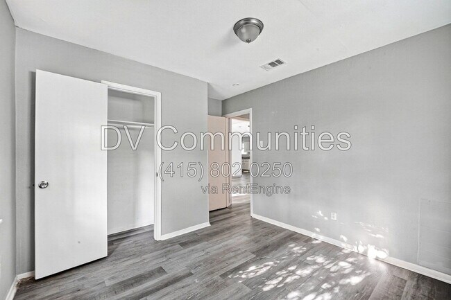 Building Photo - 12919 S Coast Dr