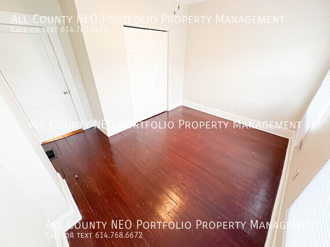 Building Photo - 908 Ellsworth Ave