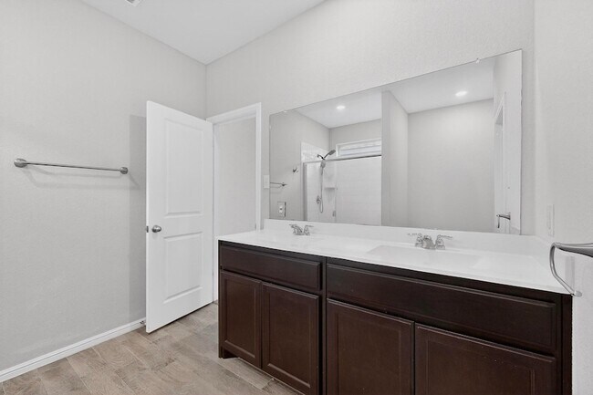Building Photo - 8425 Wildwest Dr