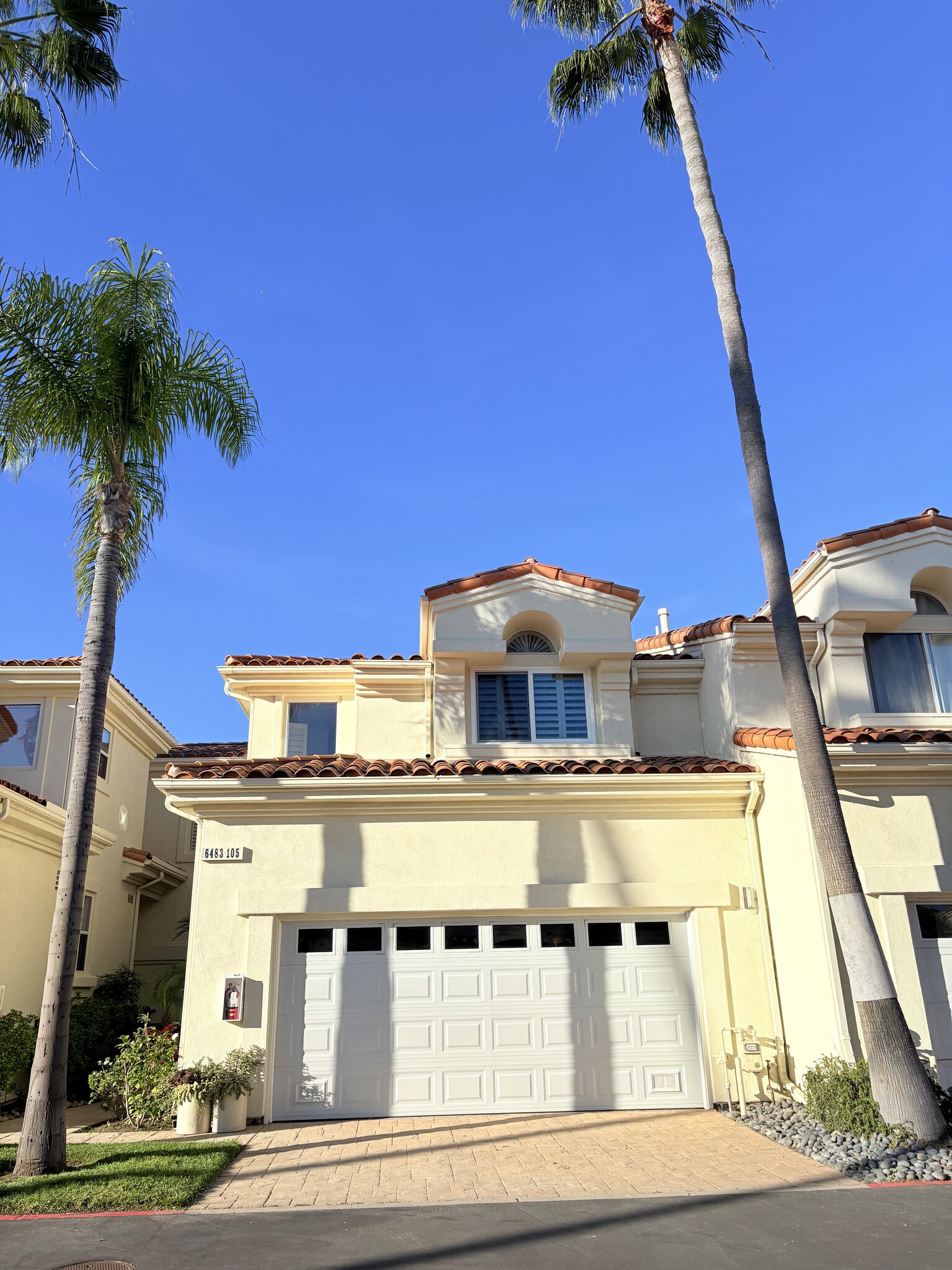 Front of Unit - 6483 Zuma View Pl
