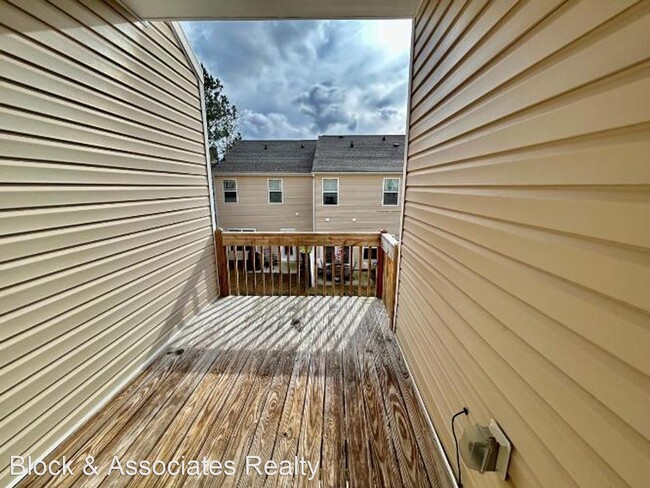 Building Photo - 4 br, 3.5 bath House - 705 Keystone Park D...