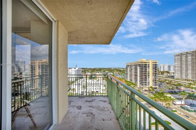 Building Photo - 2080 S Ocean Dr