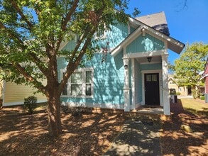 Building Photo - 165 Artisan Pl
