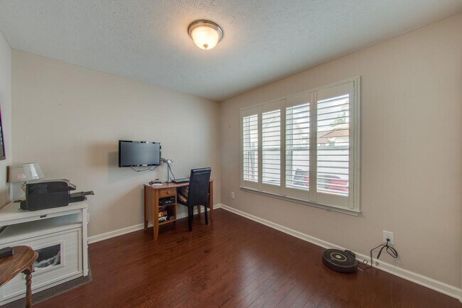 Building Photo - 4017 Rhythm Dr